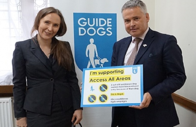 Tim Loughton MP calls for an end to discrimination against guide dog owners