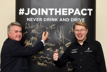 Tim Loughton MP Joins the Pact To Never Drink and Drive